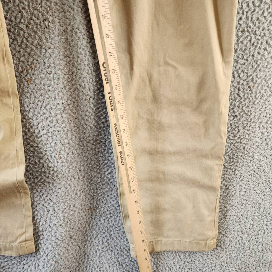 Club Room Stretch Pants Men's 34W x 32L Khaki Side Pockets Button Zip Closure