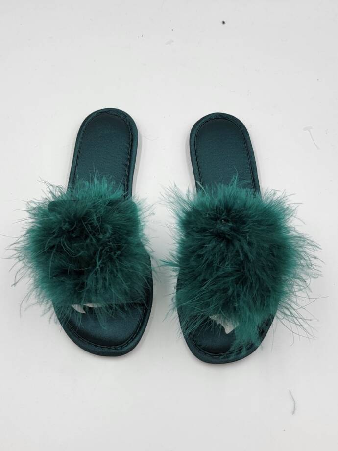 I.N.C. International Concepts Satin Pom Slide Boxed Slippers Women's S (5-6)