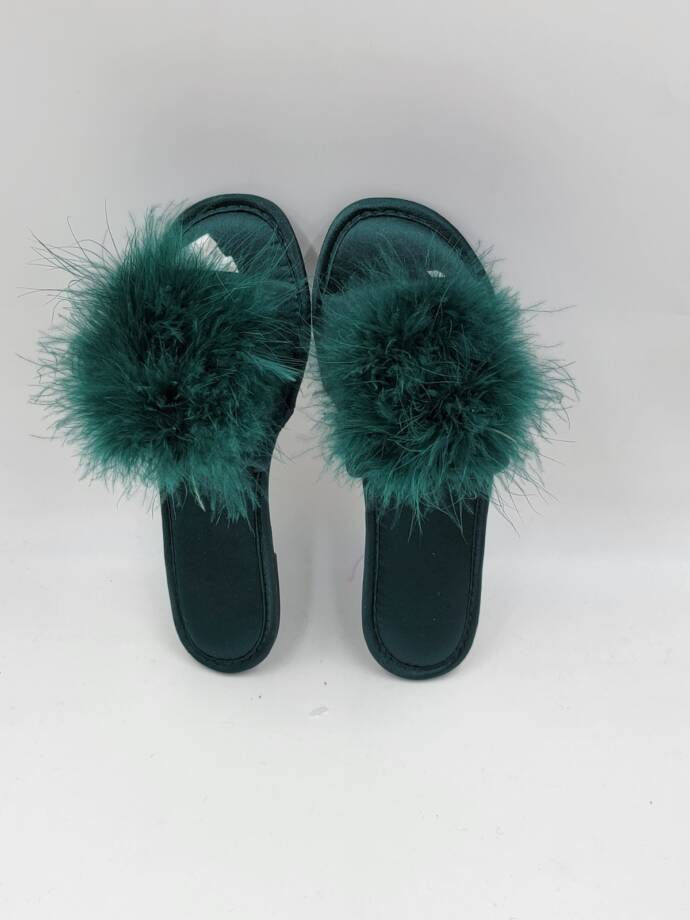 I.N.C. International Concepts Satin Pom Slide Boxed Slippers Women's S (5-6)