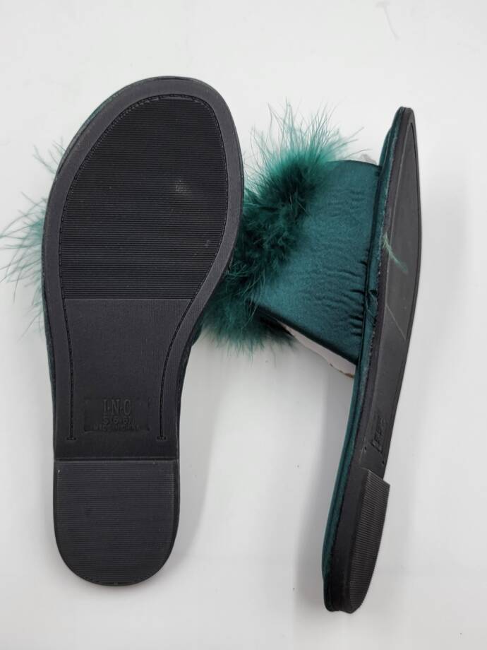 I.N.C. International Concepts Satin Pom Slide Boxed Slippers Women's S (5-6)