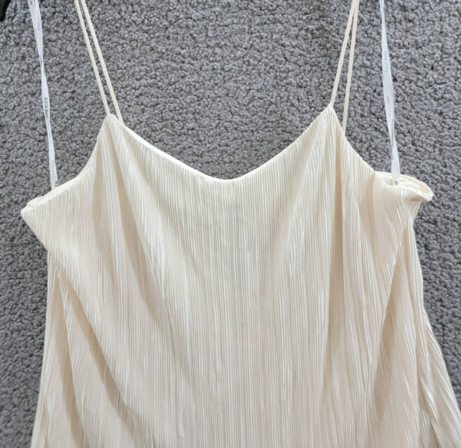 Anne Klein V-Neck Micro-Pleated Knit Tank Women's S Anne White Solid Pullover