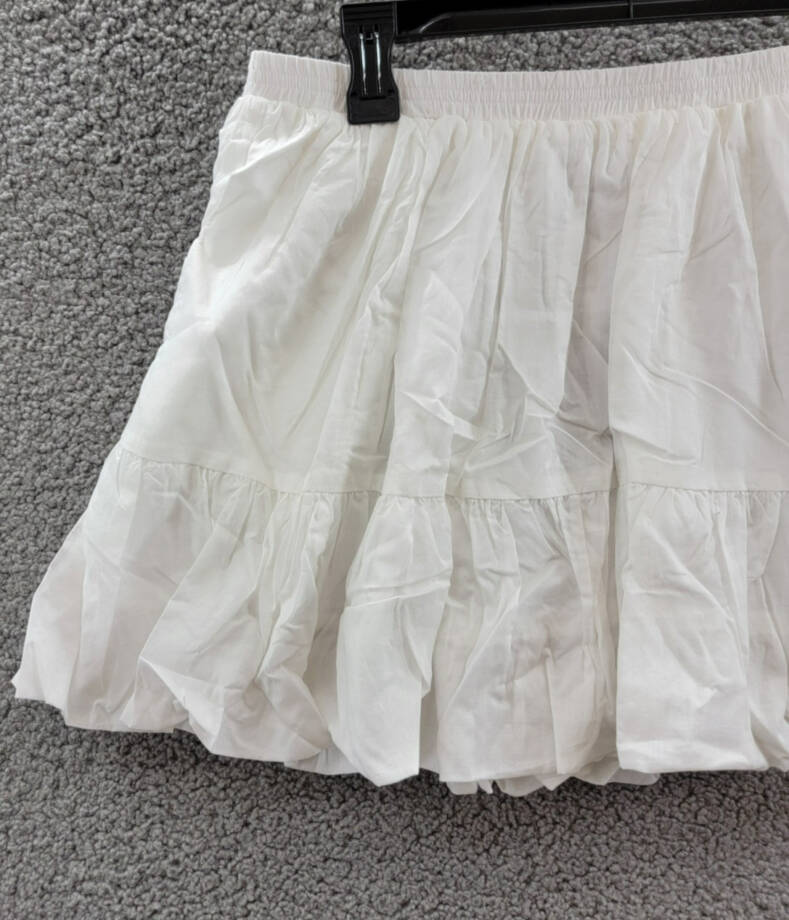 Steve Madden Aisha Tiered Mini Skirt Women's L White Solid Elastic Waist Pull On
