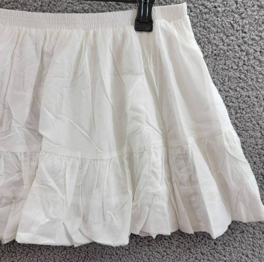Steve Madden Aisha Tiered Mini Skirt Women's L White Solid Elastic Waist Pull On