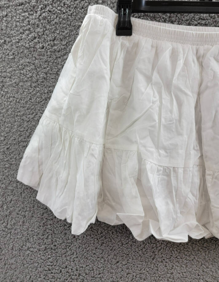 Steve Madden Aisha Tiered Mini Skirt Women's L White Solid Elastic Waist Pull On