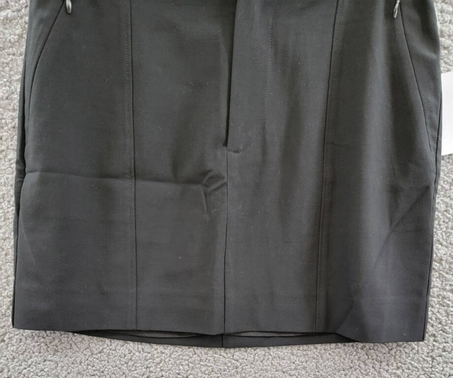 Good American Suiting Mini Skirt Women's 00/24 Black Zipped Pockets Hook & Bar