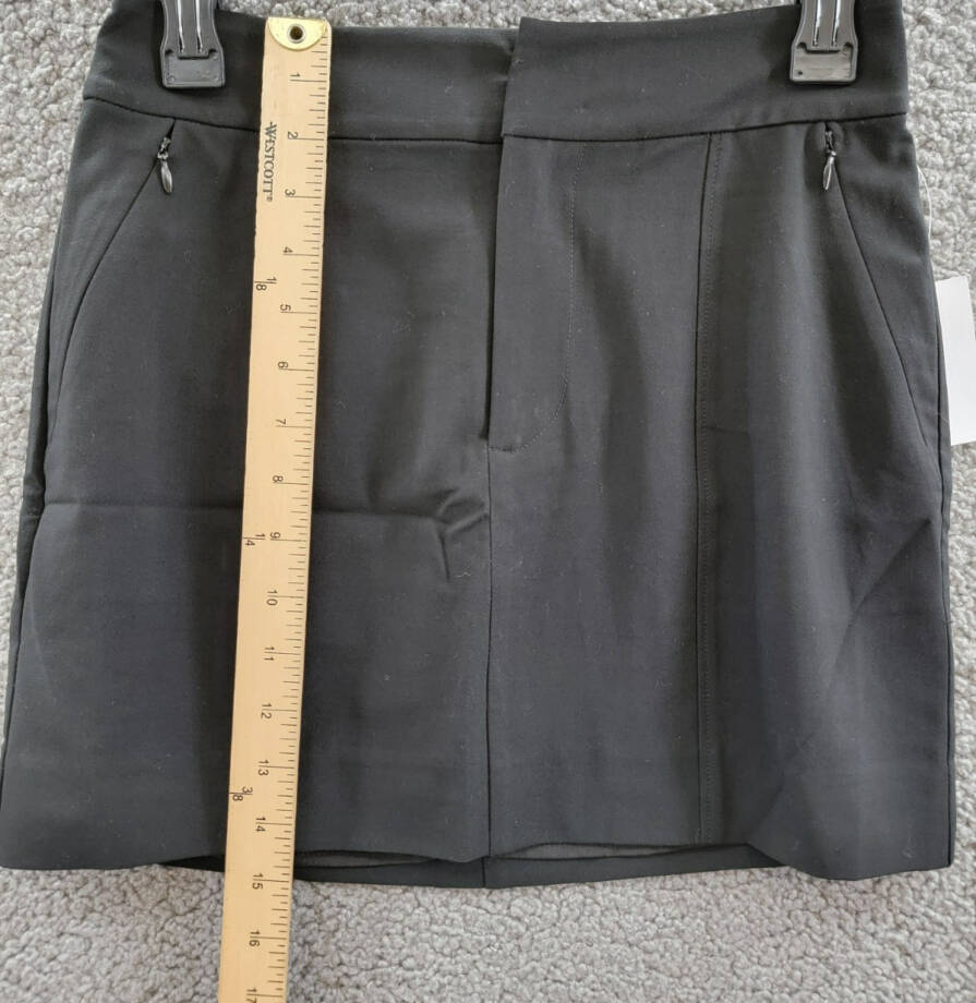 Good American Suiting Mini Skirt Women's 00/24 Black Zipped Pockets Hook & Bar