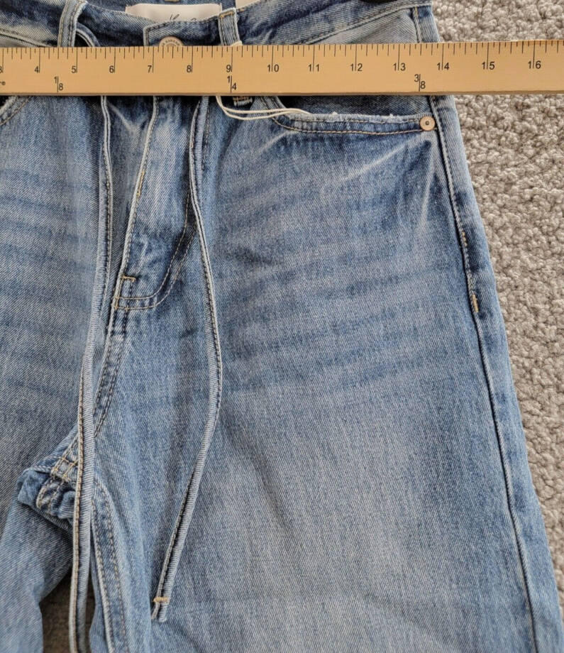 KanCan Hilo Ultra High Rise 90's Flare Jeans Women's 3/25 Medium Blue Button Zip