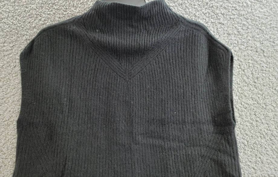 C by Bloomingdale's Cashmere Funnel Neck Sweater Women's S Black Short Sleeve
