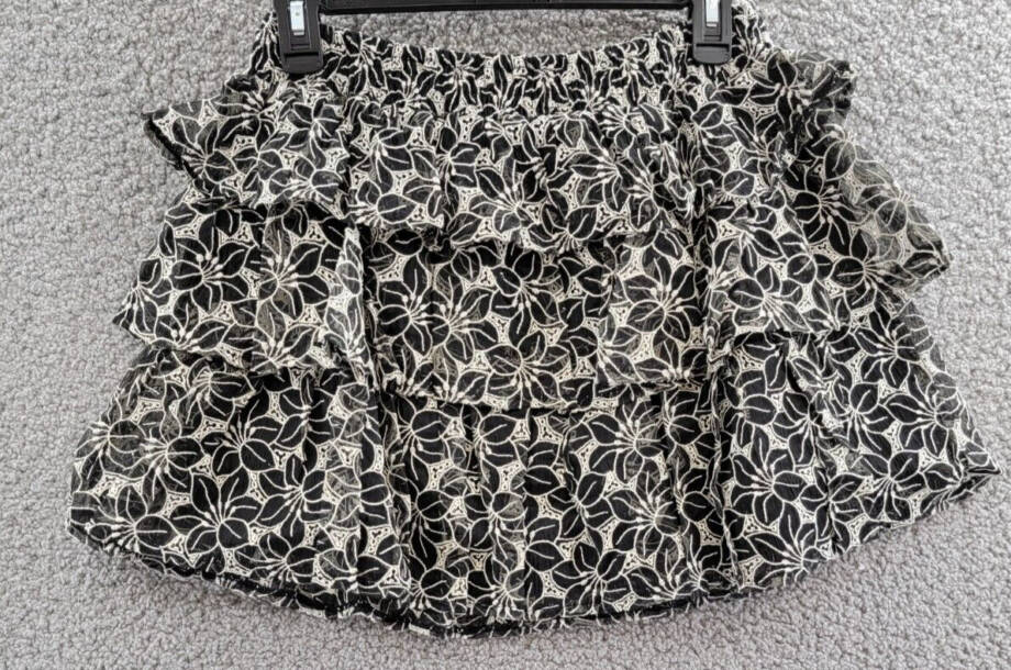 En Saison Embroidered Floral Mini Skirt Women's L Black/White Pull-on Style