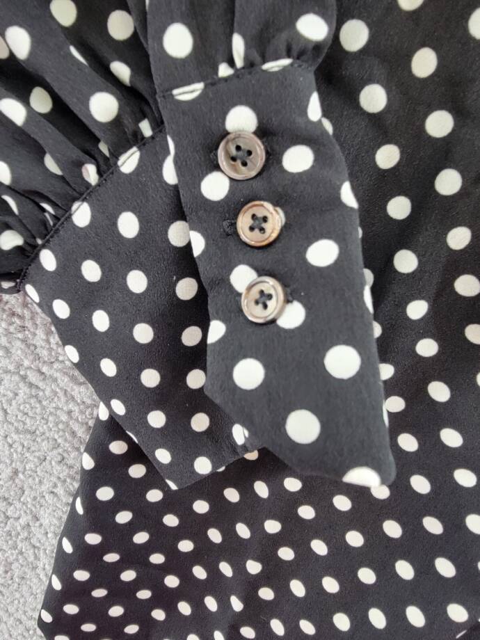 Riley & Rae Polka Dot Tie Neck Blouse Womens XL Black/White Collared Long Sleeve