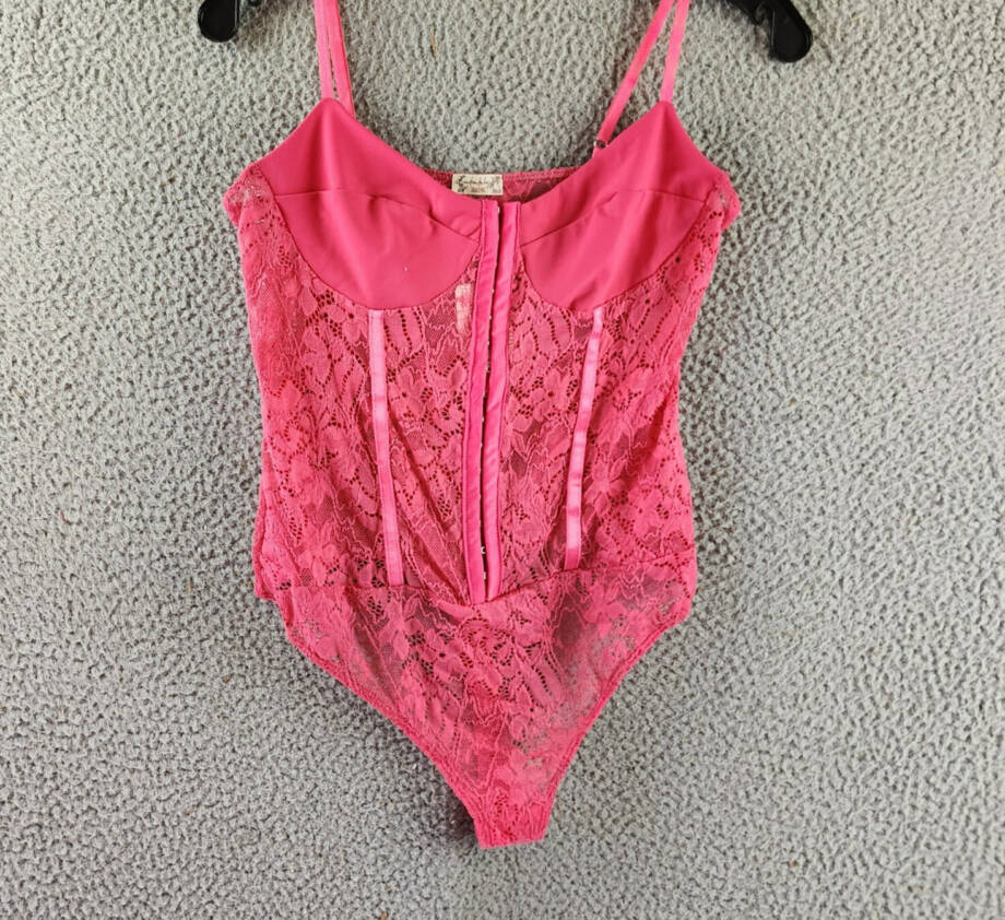 Intimately FP Lace Night Rhythm Thong Bodysuit Women's M Raspberry Sorbet Floral