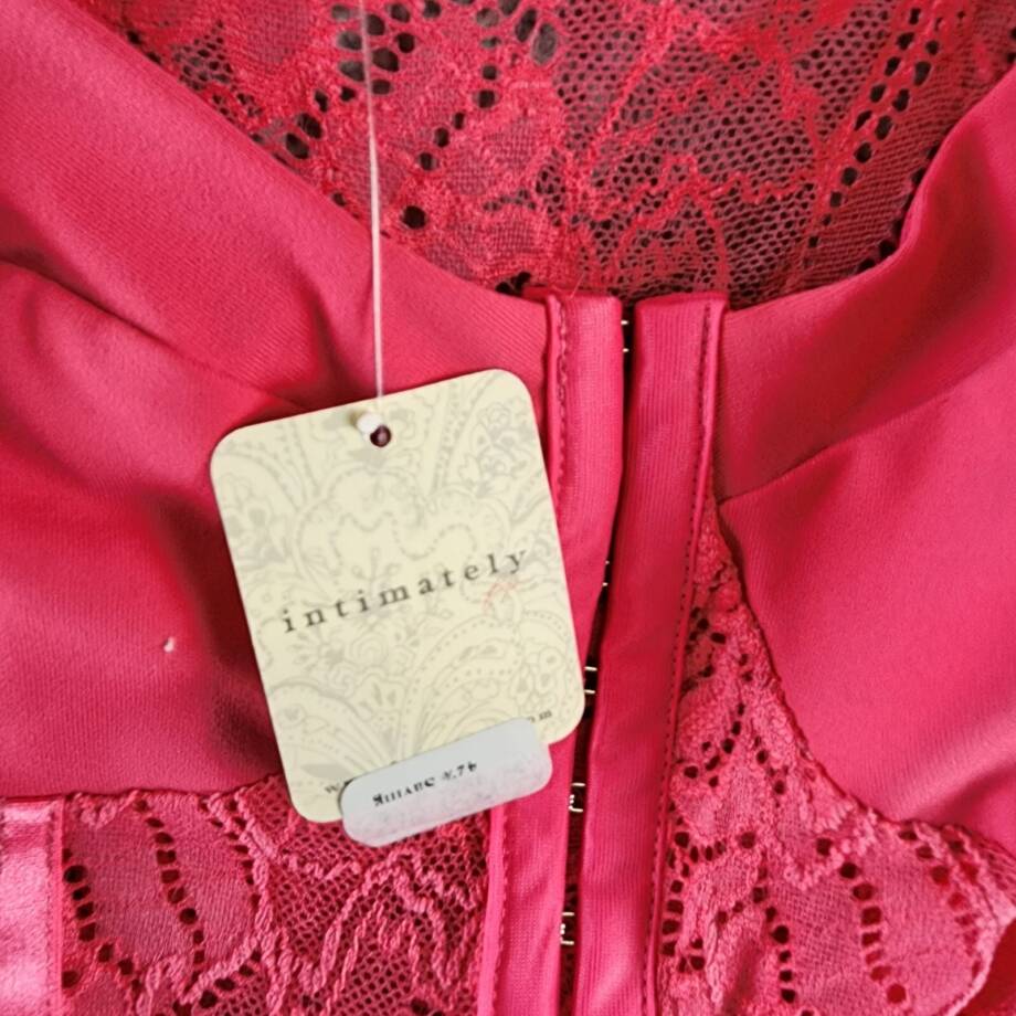 Intimately FP Lace Night Rhythm Thong Bodysuit Women's M Raspberry Sorbet Floral