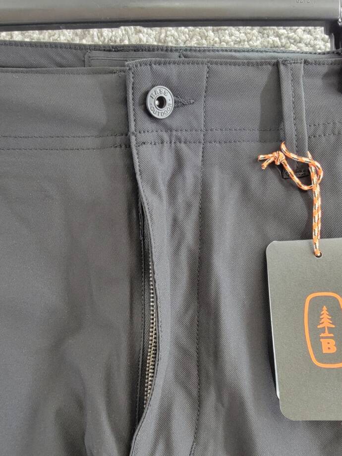 Bass Outdoor Traveler Tech Commuter Shorts Men's 42 Caviar High Rise Zip/Button
