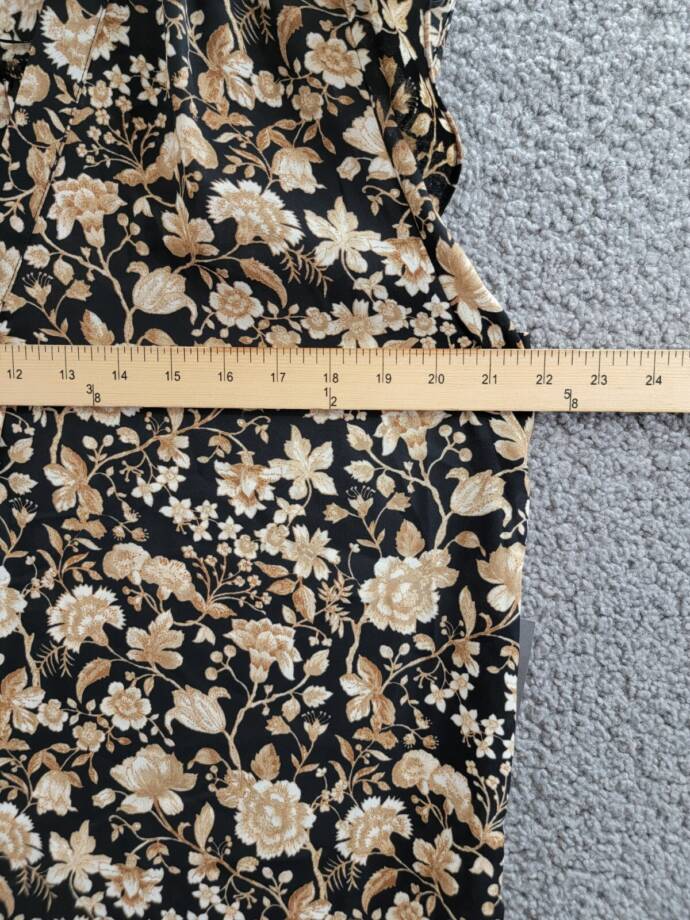 Vince Camuto Floral-Print Flutter-Sleeve Top Women's M Multi V-Neck Pullover