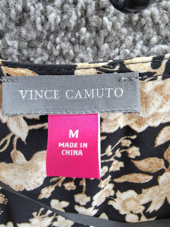 Vince Camuto Floral-Print Flutter-Sleeve Top Women's M Multi V-Neck Pullover