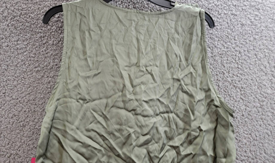 Vince Camuto Sleeveless Ruffle Top Women's L Olive Mist Solid V-Neck Pullover