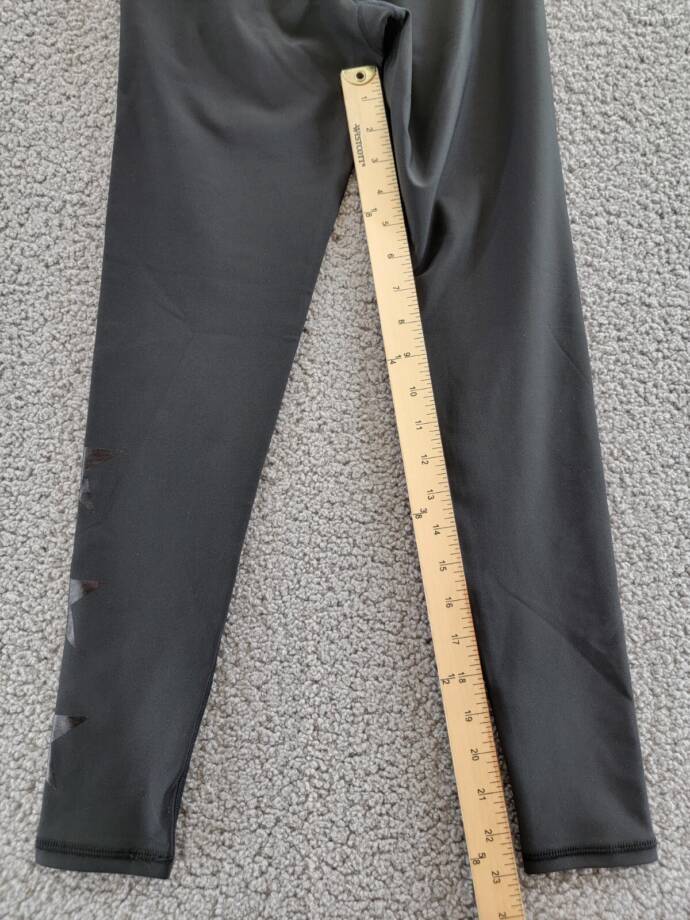 AQUA Athletic Foil Star High Rise Ankle Leggings Women's XS Black Elastic Waist