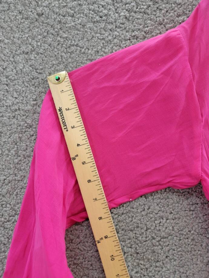 Gracia Faux Peal Trim Collar Top Women's S Fuchsia Button Front Placket L/S
