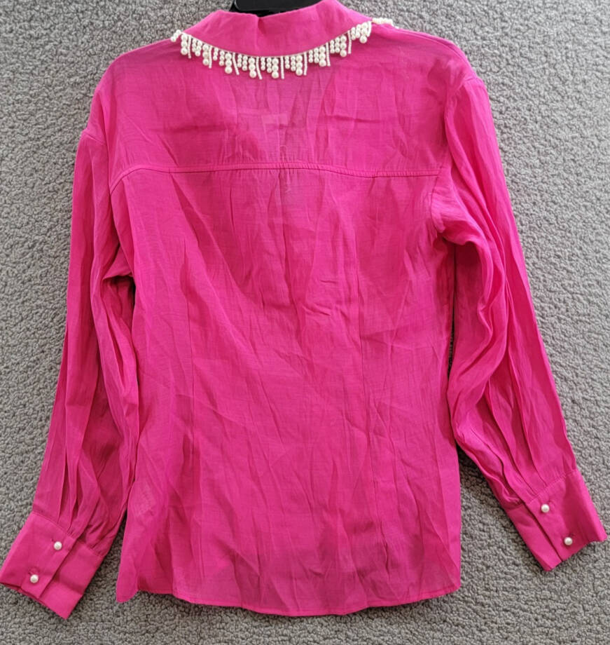 Gracia Faux Peal Trim Collar Top Women's S Fuchsia Button Front Placket L/S