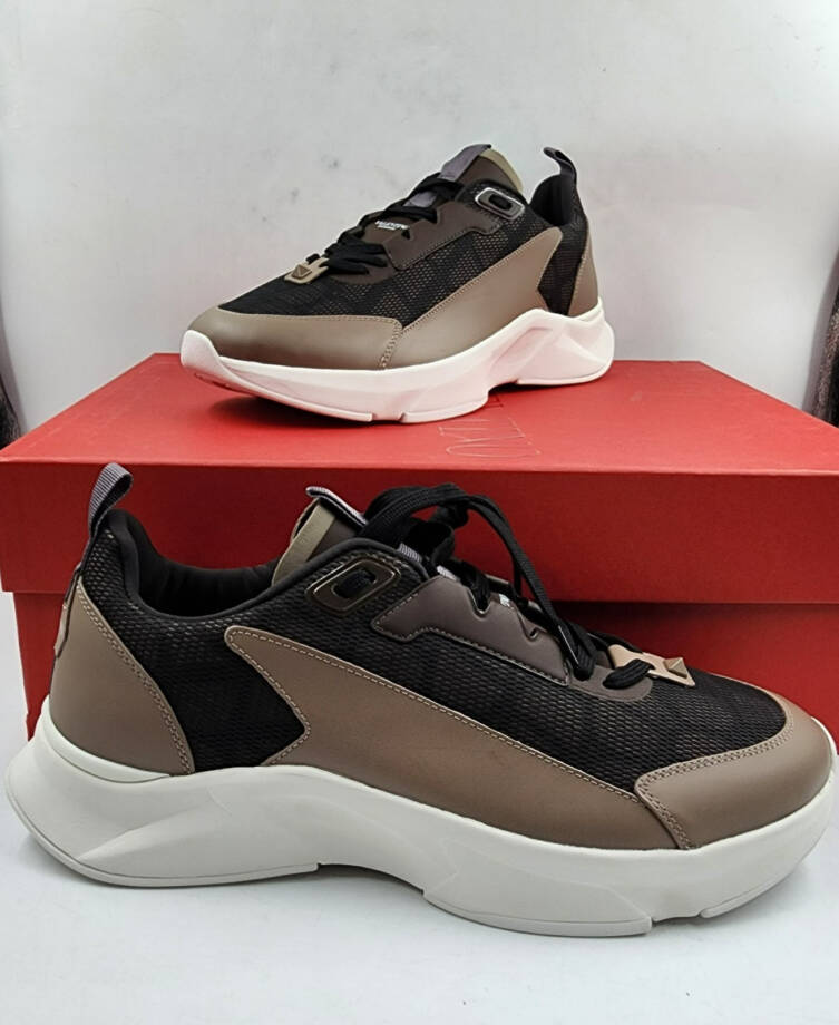Valentino Garavani Low Top Sneakers Men's 42/9US Khaki Multi Round Toe Lace Up