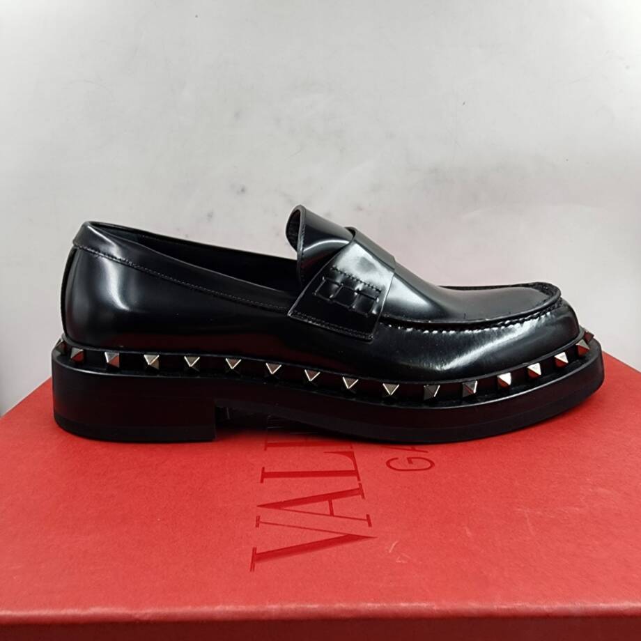 Valentino Garavani Rockstud M-Way Penny Loafers Men's 42/9US Black Round Toe
