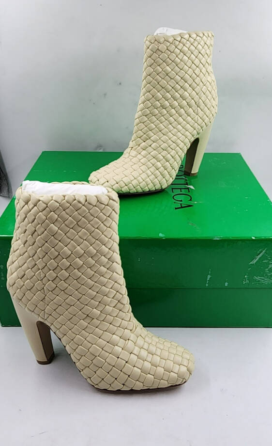 Bottega Veneta Canalazzo Woven Booties Women's 35/5US Butter Square Toe Pull On