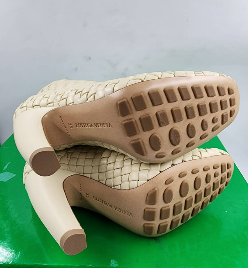Bottega Veneta Canalazzo Woven Booties Women's 35/5US Butter Square Toe Pull On