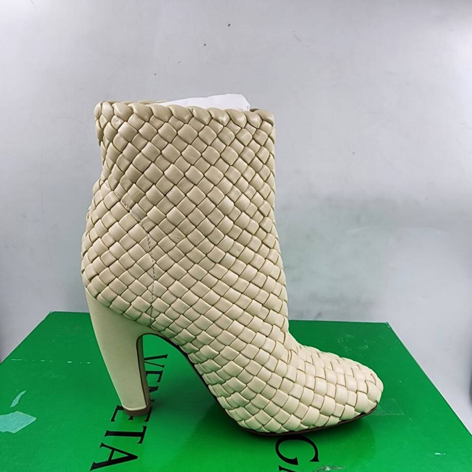 Bottega Veneta Canalazzo Woven Booties Women's 35/5US Butter Square Toe Pull On