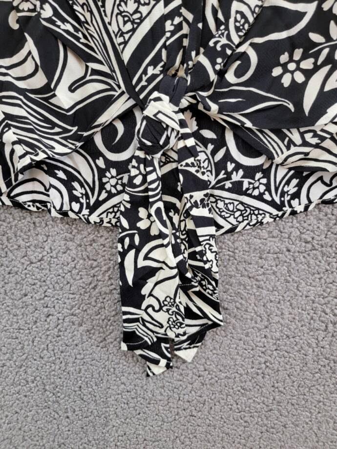 Karen Kane Printed Blouson Sleeve Blouse Women's S Black Pullover Style