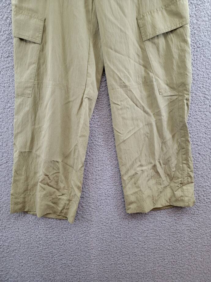 Vince Mid-Rise Fluid Cargo Pants Women 10 Earthly Zip Fly with Button Closure