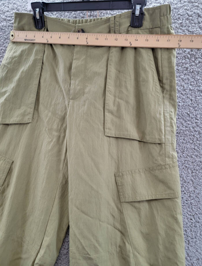 Vince Mid-Rise Fluid Cargo Pants Women 10 Earthly Zip Fly with Button Closure