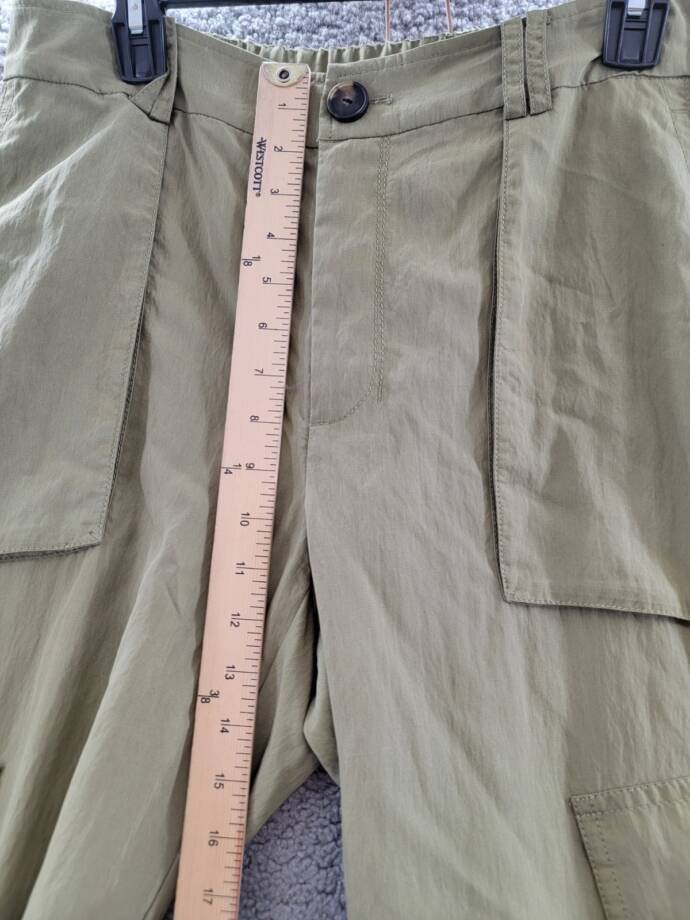 Vince Mid-Rise Fluid Cargo Pants Women 10 Earthly Zip Fly with Button Closure