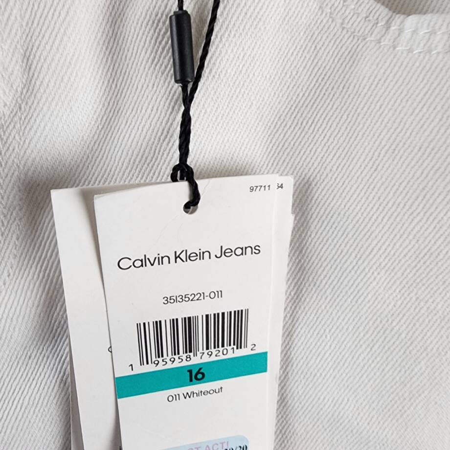 Calvin Klein Skinny Denim Bermuda Shorts Big Girls 16 Whiteout Solid Zip/Button