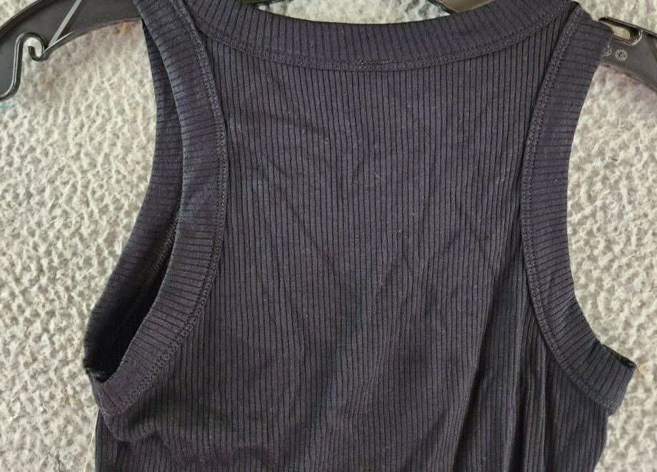 Hashttag Ribbed Cropped Tank Top Women's XS Black Round Neck Sleeveless Pullover