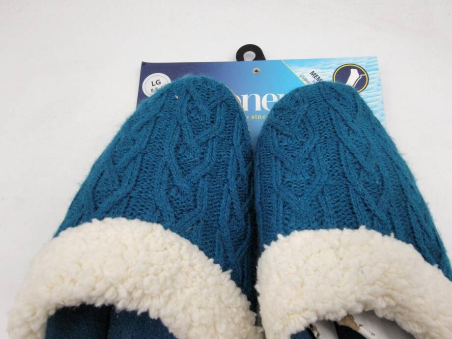 Isotoner Signature Cable Knit Alexis Hoodback Slippers Women's 8.5-9 Blue Lagoon