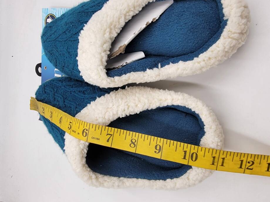 Isotoner Signature Cable Knit Alexis Hoodback Slippers Women's 8.5-9 Blue Lagoon
