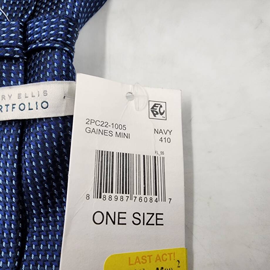 Perry Ellis Gaines Mini-Print Tie Men's One Size Navy Classic Design Pointed +