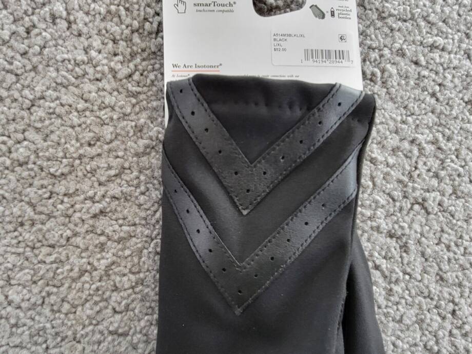 Isotoner Signature Water-Resistant Heritage Chevron Gloves Women's L/XL Black