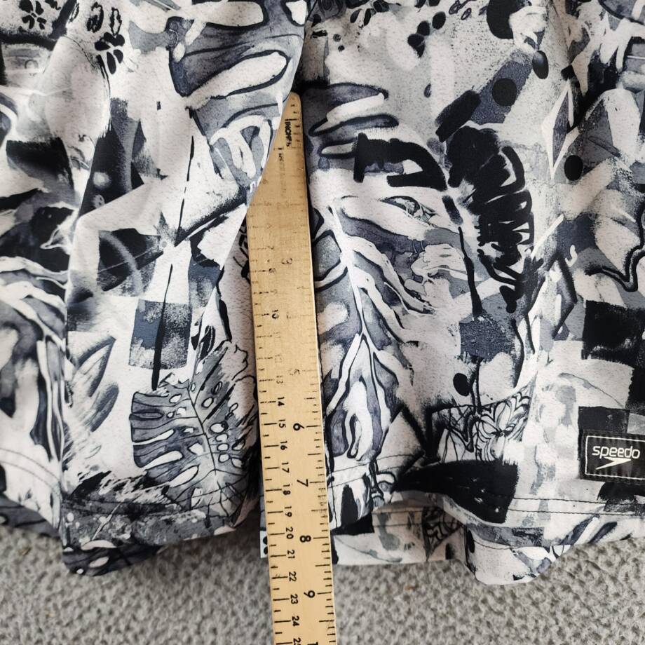 Speedo Printed Bondi Basin 9" Boardshorts Men's S Monument Elastic Waist