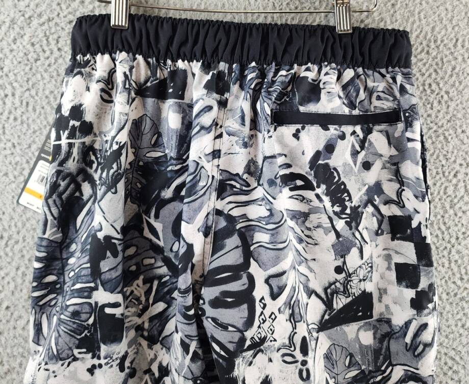 Speedo Printed Bondi Basin 9" Boardshorts Men's S Monument Elastic Waist
