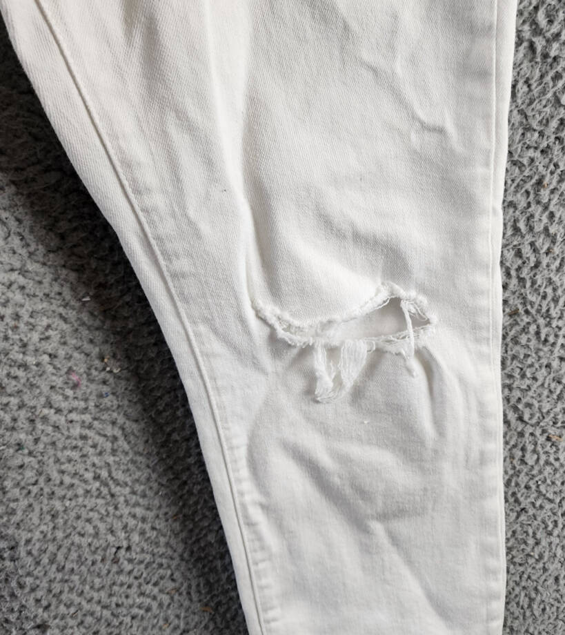 FRAME L'Homme Skinny Fit Jeans Men's 33 Blanc Rips Zip Fly With Button Closure~
