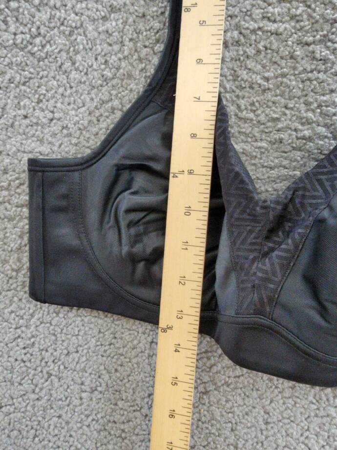 Playtex 18 Hour Bounce Control Wire Free Bra Women's 38C Black Hook & Eye Back