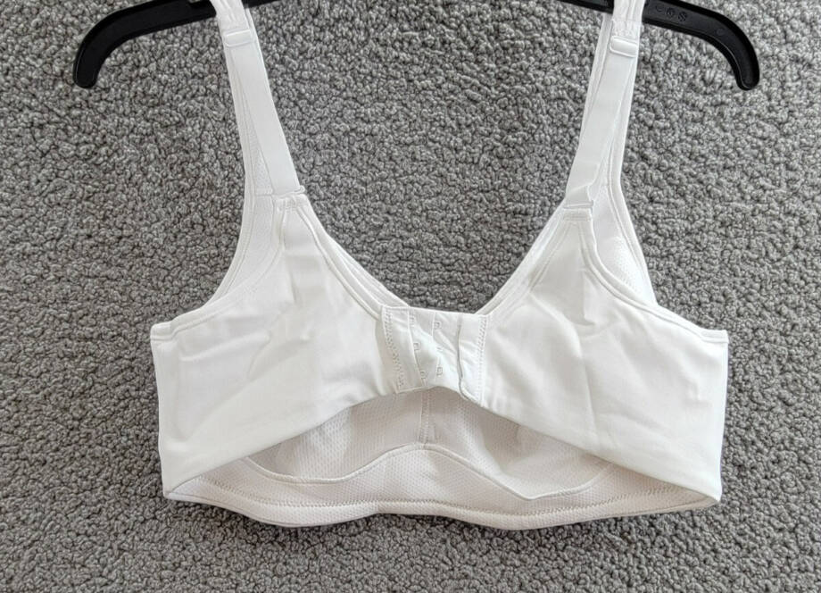 Playtex 18 Hour® Bounce Control Convertible Wireless Bra Women's 36DD White