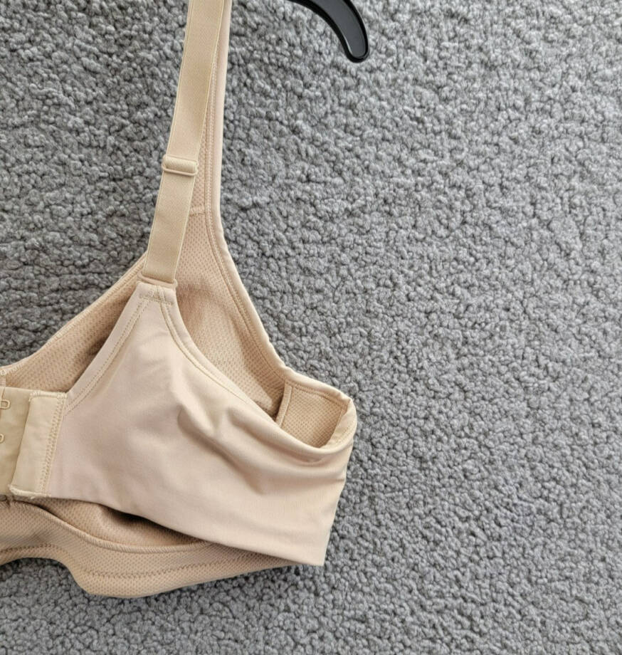 Playtex 18 Hour® Bounce Control Convertible Wireless Bra Women's 38D Taupe