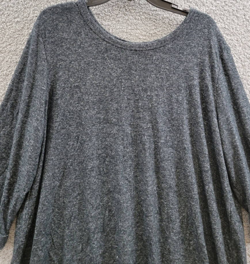 COIN 1804 Plus Size Cozy 3/4 Rolled Sleeve Button Back Top Women's 3X Charcoal