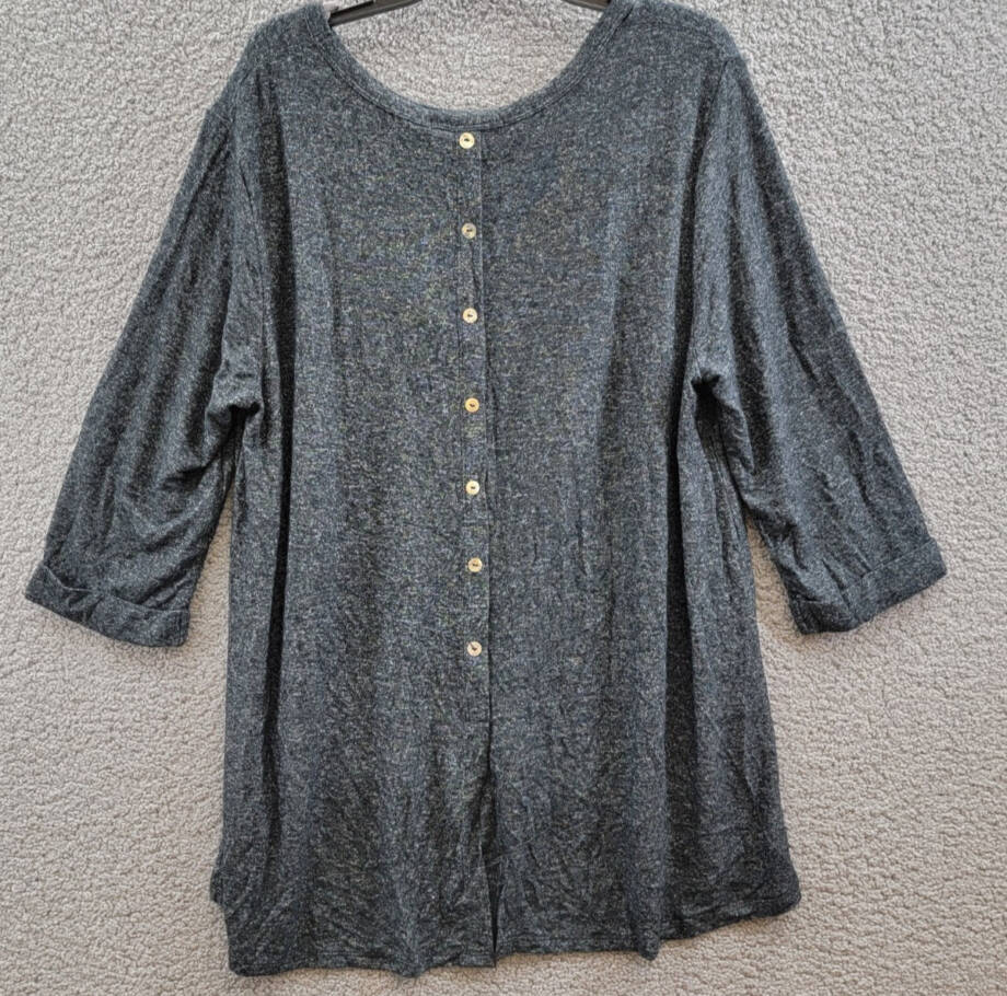 COIN 1804 Plus Size Cozy 3/4 Rolled Sleeve Button Back Top Women's 3X Charcoal