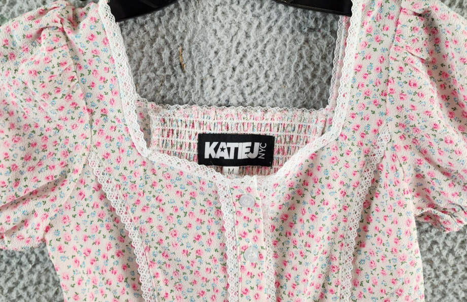 KatieJnyc Jordie Peasant Top Girls' M White Ditsy Floral Square Neck Pullover