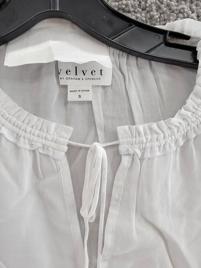 Velvet by Graham & Spencer Samantha Split Neck Blouse Women's S White Pullover