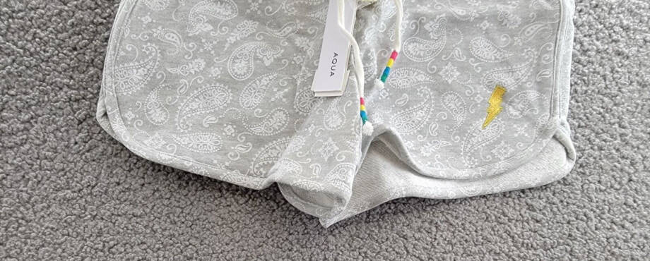 AQUA Camp Bandana Print Lightning Patch Shorts Women's XS Gray Paisley Pull On