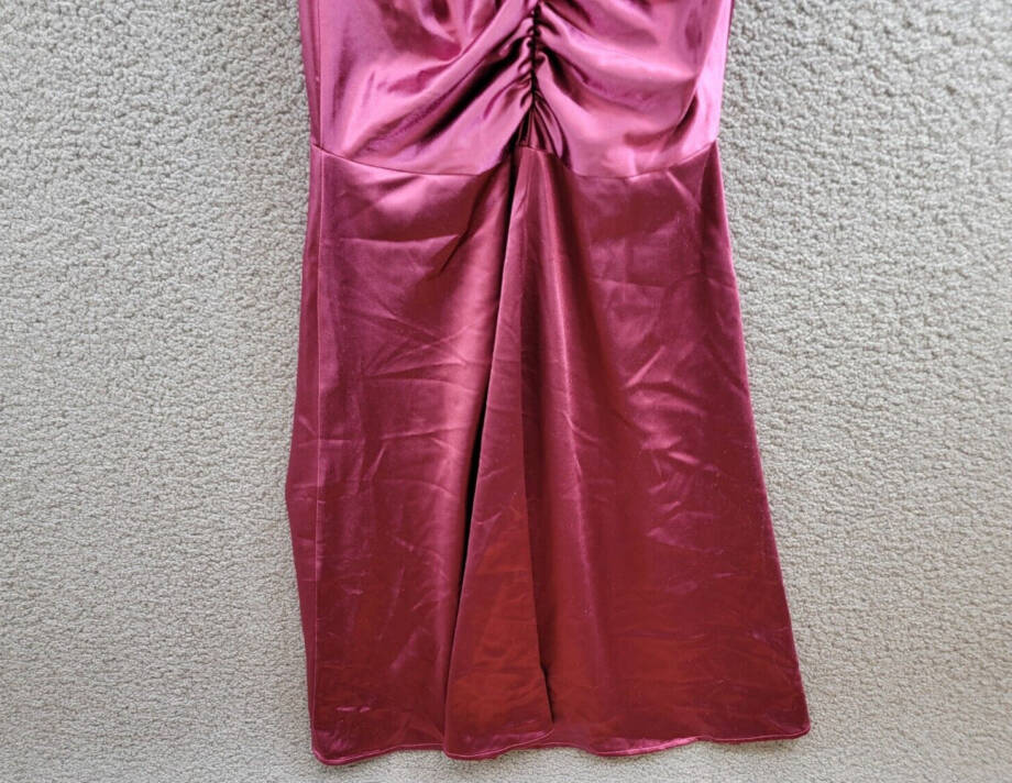 BCX Ruched Mermaid Dress Juniors' 1 Plum Front Slit V-Neck Back Zip Closure